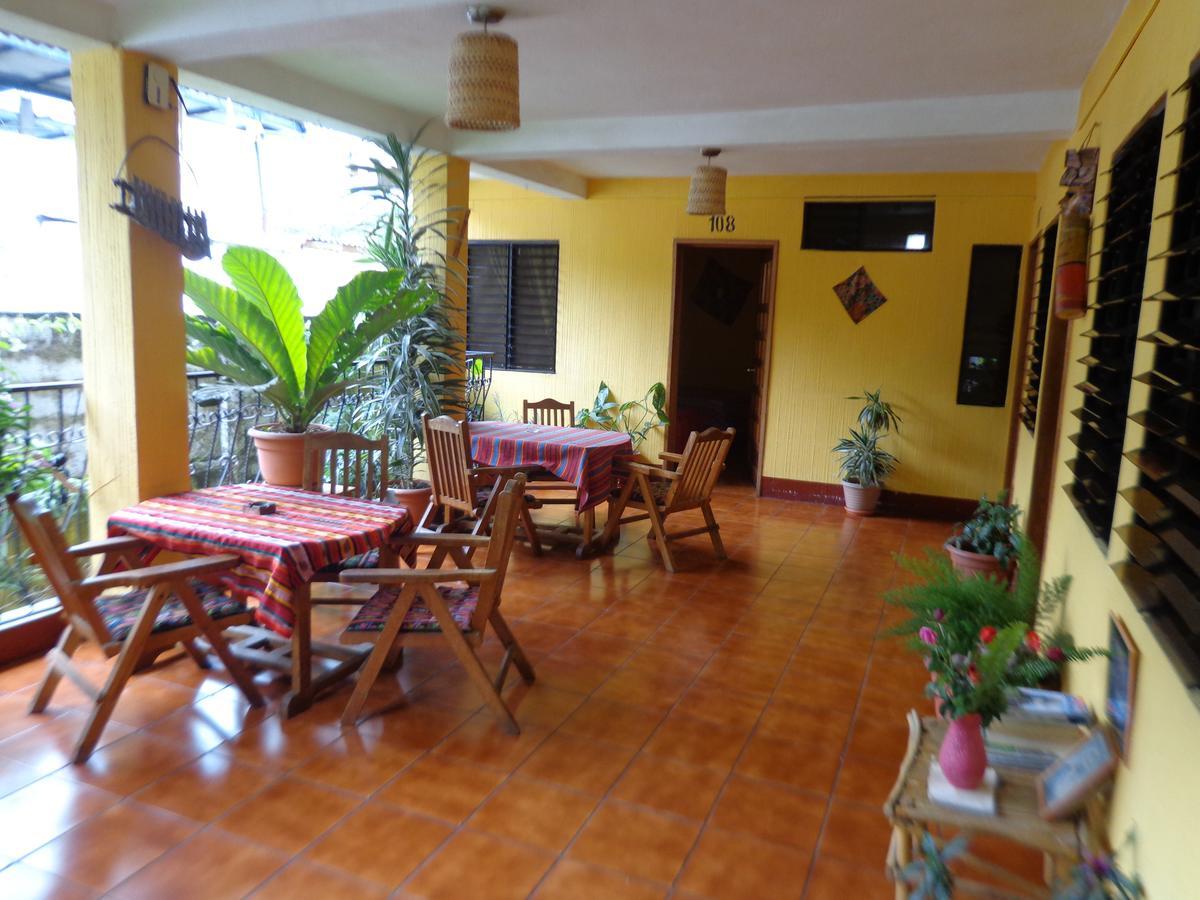 Hotel Encuentro Del Viajero Panajachel Eksteriør bilde