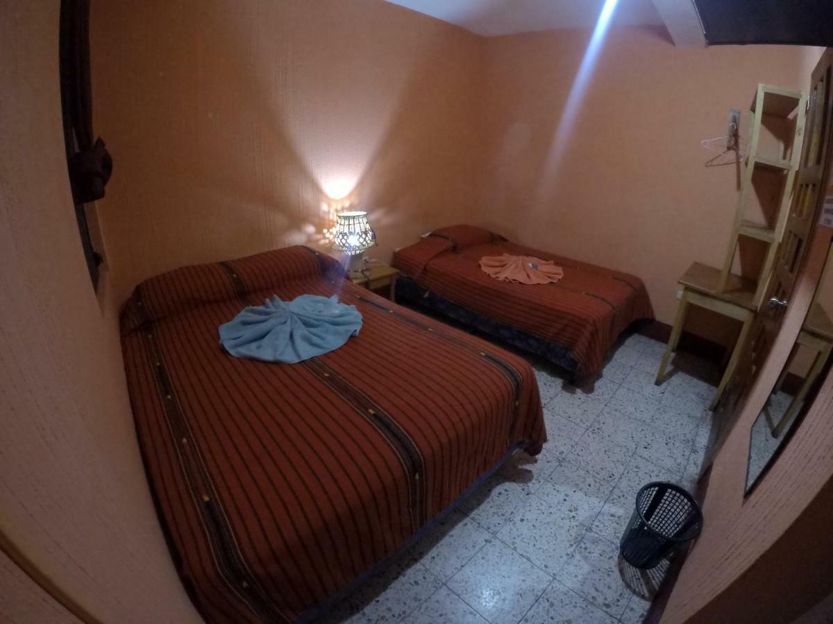 Hotel Encuentro Del Viajero Panajachel Eksteriør bilde