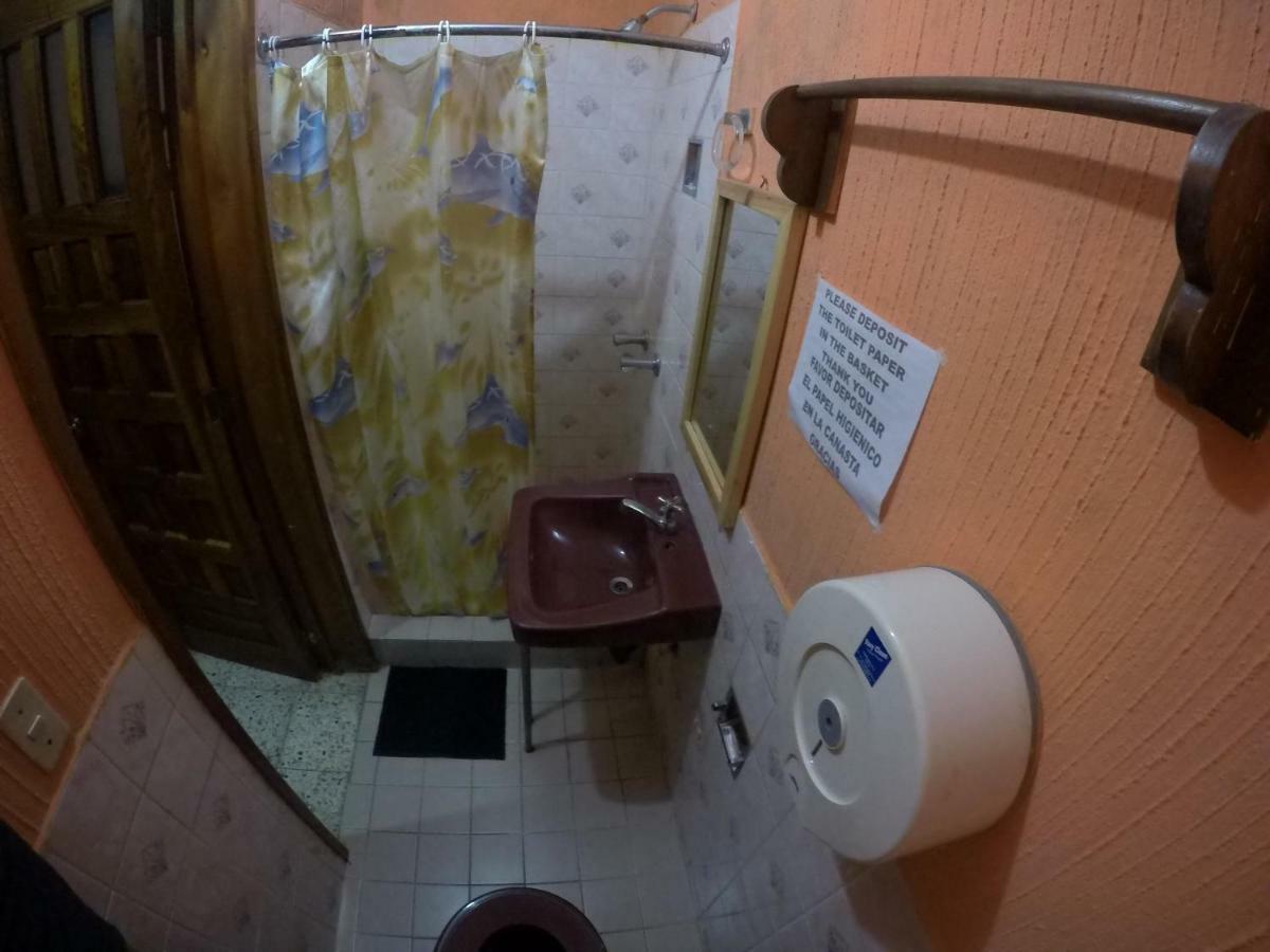 Hotel Encuentro Del Viajero Panajachel Eksteriør bilde